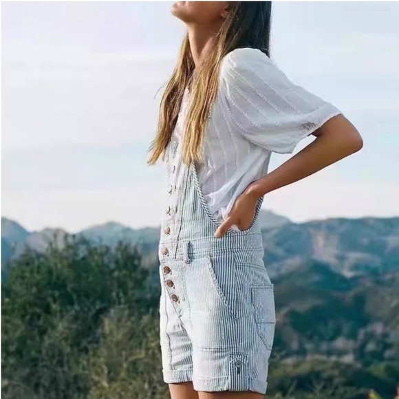 Pilcro Anthropologie Shortalls Womens‎ 30 Blue Railroad Stripe Button Front - Picture 2 of 11